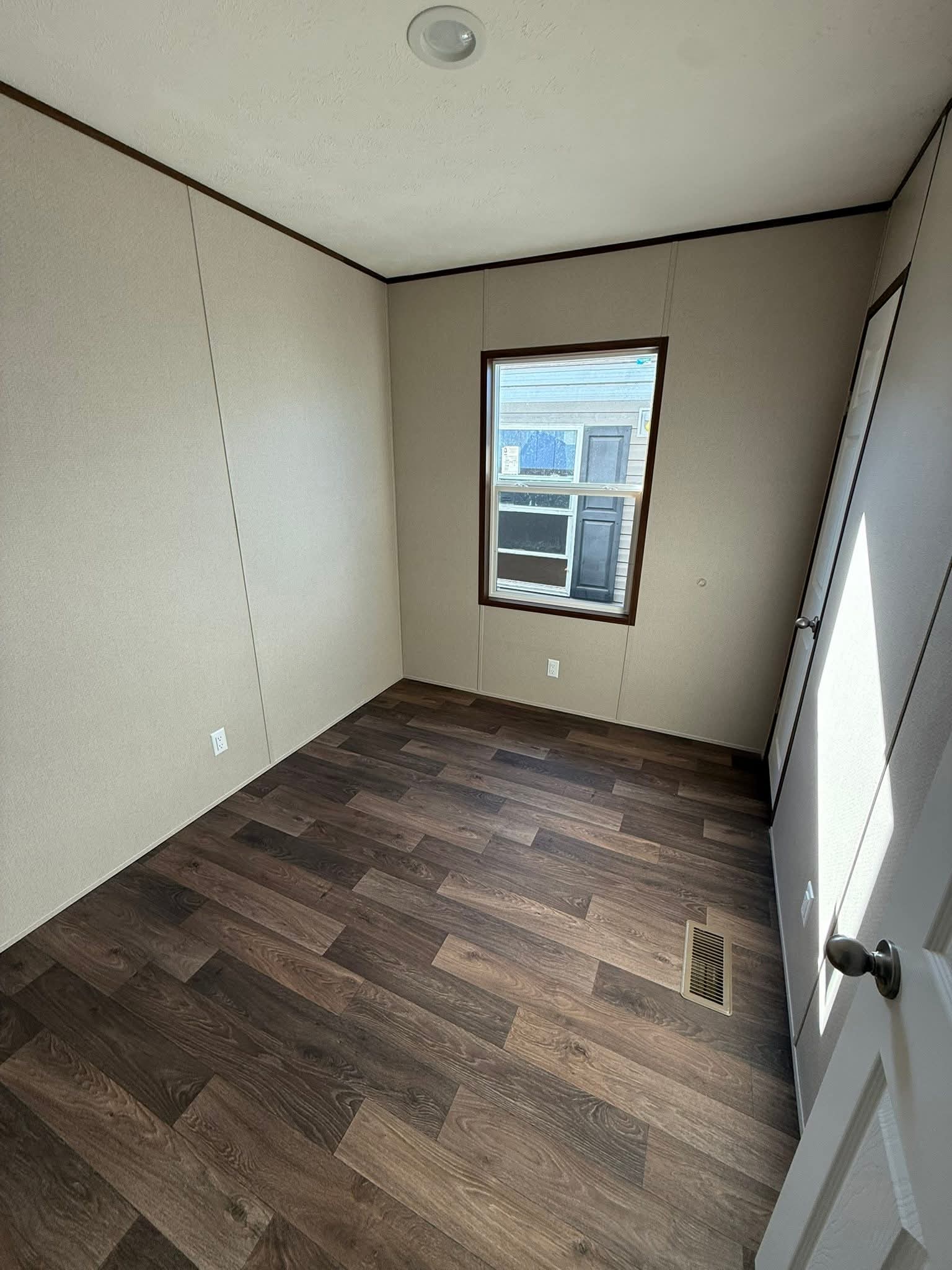 House image 9